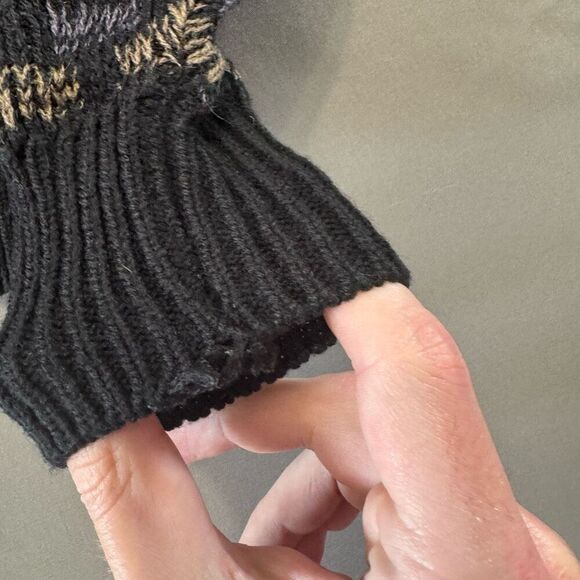 Cambridge Classics Men’s Multicolored Sweater Size Medium 100% Acrylic - Picture 3 of 9